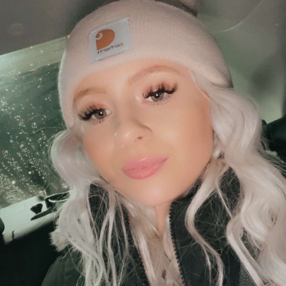 Follow me on Instagram- liiilllaayy - Picture 1 of 1